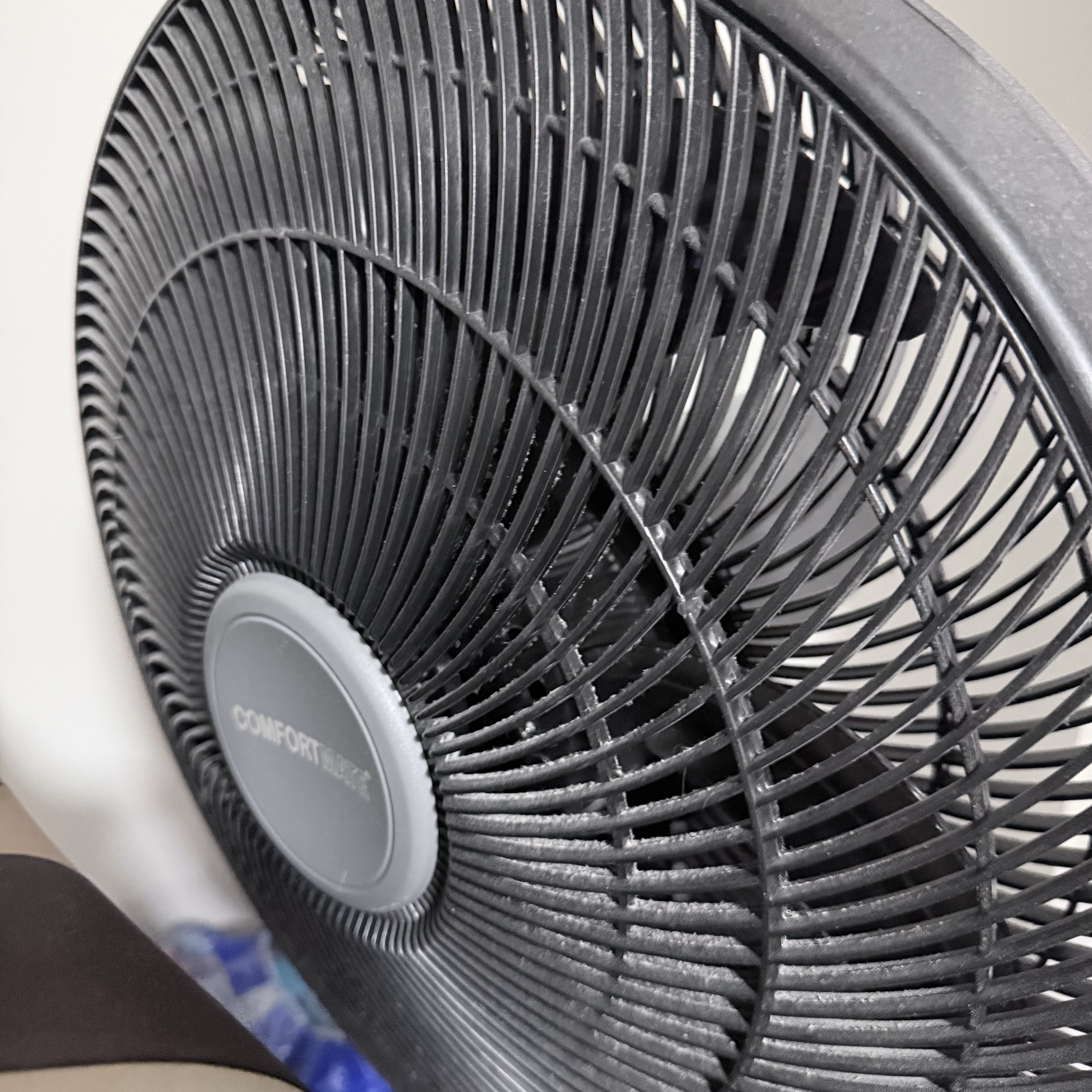 description:This is one of the sounds from the twenty-five items I was looking for.<br><audio controls src='audio/17.m4a'></audio>